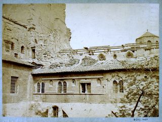 Photo de la chapelle de benoît XII en cours de restauration au XIXe siècle